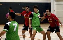 El Pabell�n de Ourense -de verde- quiere estrenar su casillero de puntos en Lal�n.