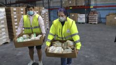 El banco de alimentos supone una gran ayuda para las personas que atraviesan dificultades econmicas.