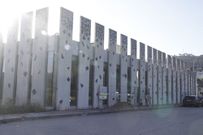 Imagen del exterior de la piscina climatizada de O Barco