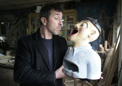 Luchi, en la imagen, participa en una de las obras. 