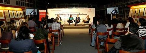 El debate se celebr en el Museo de La Voz de Galicia en el primer Desayuno para Autnomos y Emprendedores.
