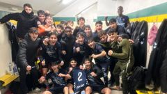 Los jugadores del Celta Juvenil A festejan su triunfo ante el Compostela.