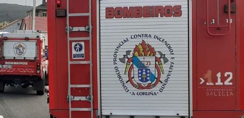 Veh�culos de los bomberos del parque provincial