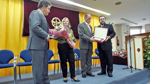 Magn Froiz recibe el premio Mercantil, 2013.