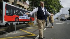 El alcalde protest en mayo del ao pasado por la falta de servicio de bus a Santa Cristina