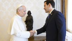 El papa Le�n XVI durante una audiencia privada concedida al secretario de Estado de EE.UU., Marco Rubio.
