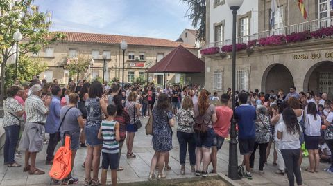 Barcelona Ourense.Concentracion en Vern de repulsa por los atentados de Barcelona y minuto de silencio por las vctimas