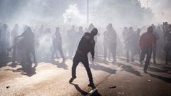 Disturbios previos a un partido de f�tbol de Champions.