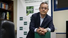 Jes�s Manuel Garc�a, director de la UNED Ourense y promotor del proyecto de comunicaci�n
