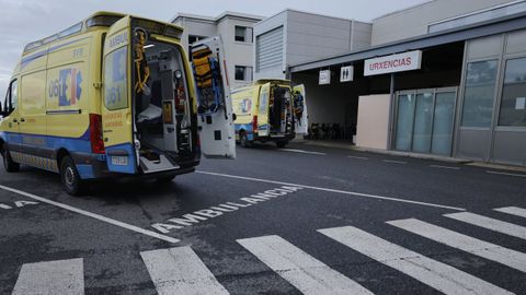 Entrada de Urgencias en el Hospital P�blico da Mari�a