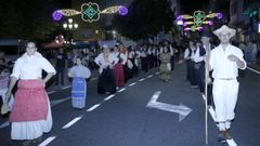 Las agrupaciones realizaron un pasacalles por el centro de A Pobra