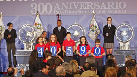Sorteo de la Lotera Nacional en la Escuela Naval de Marn