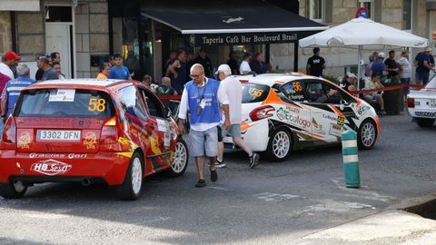 El Rali de Ourense ya est� en marcha.La primera especial depar� una dura batalla y gran ambiente en Amoeiro