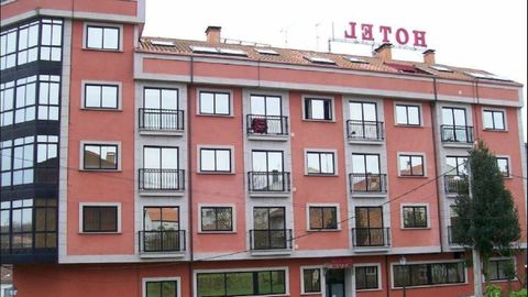 HOTEL RESTAURANTE PONTIÑAS (Lalín).