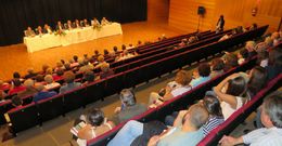 La presentaci�n de �A Chantada fabril� se celebr� en el auditorio municipal. 