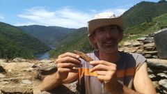 Karpin Astoreka en las excavaciones del yacimiento de Os Conventos, en Vilach� de Salvadur