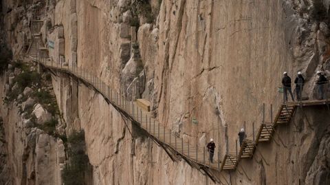 El camino recorre el desfiladero de los Gaitanes en la provincia de M�laga.
