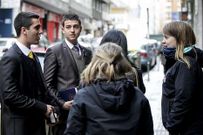 �Elder� Mill�n (izquierda) y �Elder� S�nchez, trabajando en la calle.
