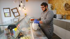 Servicio de c�tering en Viveiro atendiendo pedidos durante el estado de alarma. Solo para trabajar o comprar productos b�sicos debe salirse de casa