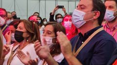 In�s Rey, con Valent�n Gonz�lez Formoso, en el congreso del PSOE celebrado en Valencia