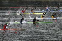 La pista vuelve a acaparar la atenci�n del pirag�ismo arousano, esta vez en aguas asturianas. 
