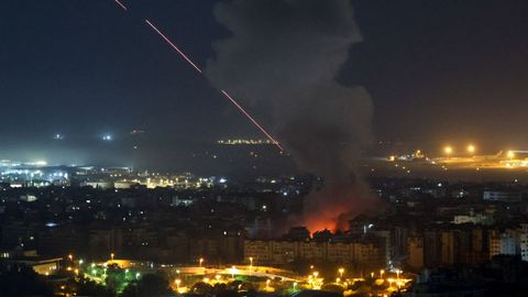 Imagen de los ataques israel�es a Beirut iniciados en la noche de este jueves