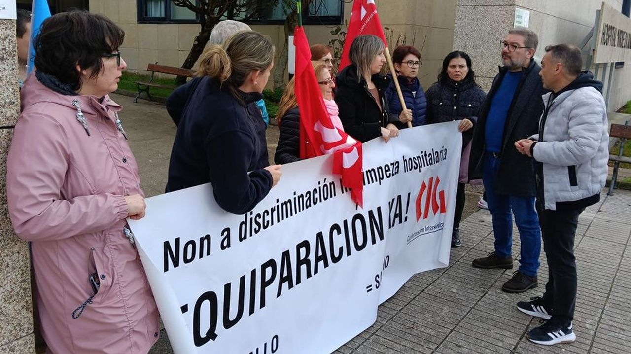 Nueva movilización del personal de limpieza del hospital de Cee