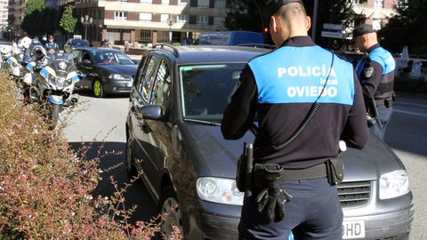 Agentes de la Polic�a Local de Oviedo 