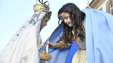 La Palomita Domingo de Resurreci�n en Muros