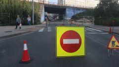 Se�alizaci�n colocada ante la entrada del t�nel de Nova de Caranza desde Esteiro