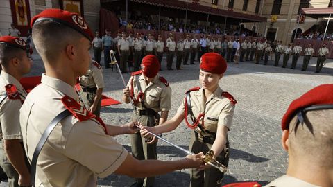 Leonor recibi� el sable de la Academia General Militar de Zaragoza en septiembre del 2023