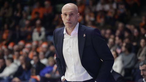 Carles Marco, en el duelo contra el Club Ourense Baloncesto.