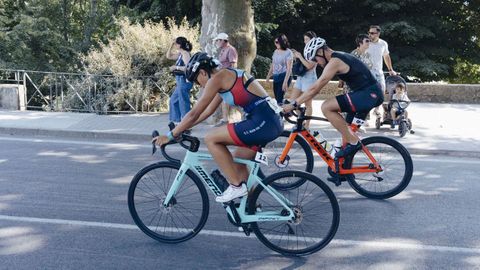 Edicin 2025 del triatln de Allariz, que tuvo que ser duatln por la suspensin de pruebas acuticas y nuticas debido a los incendios forestales.