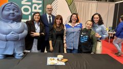 Las�participantes en la jornada sobre las sobremesas gallegas, junto con el director de la Axencia Galega da Calidade Agroalimentaria (Agacal)