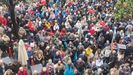 Militantes y simpatizantes socialistas se concentran ante la sede de la FSA-PSOE en Oviedo para apoyar a Pedro S�nchez