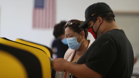 En California los ciudadanos tambin votaron sobre cuestiones como la legalizacin de drogas