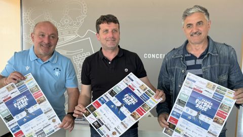 García, Romero y Fajardo presentaron el torneo en la casa consistorial.