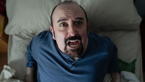 Carlos Areces, en su papel de Dámaso Carrillo, protagonista de la serie.