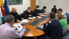 Mandos de la comisar�a de Monforte explicaron su plan a los representantes de los comerciantes en la reuni�n que se celebr� en el Ayuntamiento