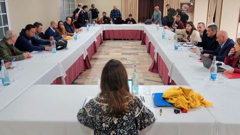 Reunión para llegar a un acuerdo y desbloquear la huelga