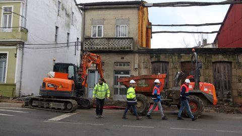 Aqualia costea la sustitución del tramo que tiene en obras un lado de la calle Morín