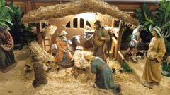 Escena del nacimiento montado en el interior del templo pont�s