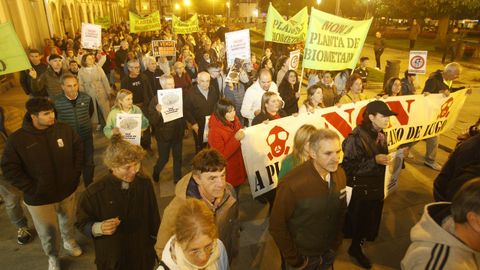 Manifestacin en Lugo contra la planta de Coeses