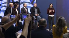 Bego�a Nicol�s habla ante Xos� Regueira, Yolanda D�az, Xos� Merelles y Jos� Romero