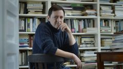 El escritor Ignacio Mart�nez de Pis�n.