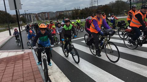 Pedaleando hacia el Oeste (La Florida con colaboraci�n de Ciudad Naranco, Vallob�n, Las Campas, La Arga�osa)