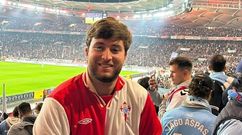 El aficionado celtista valenciano Crist�bal Perpi��, en�un desplazamiento continental.