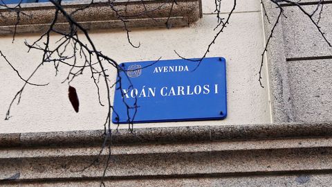 Placa de la avenida de Juan Carlos I, hoy avenida de Virxinia Pereira Renda, en Pontevedra