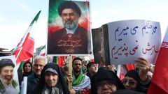 El nuevo l�der supremo de Ir�n fue ensalzado por la poblaci�n iran�