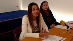 La vicepresidenta de AJE, Luc�a Canabal, en la presentaci�n de la escuela